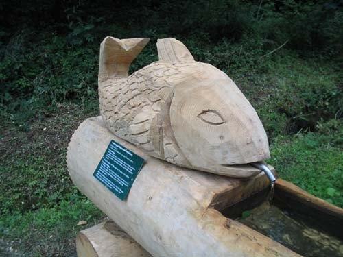 w_fischbrunnen1c.jpg
